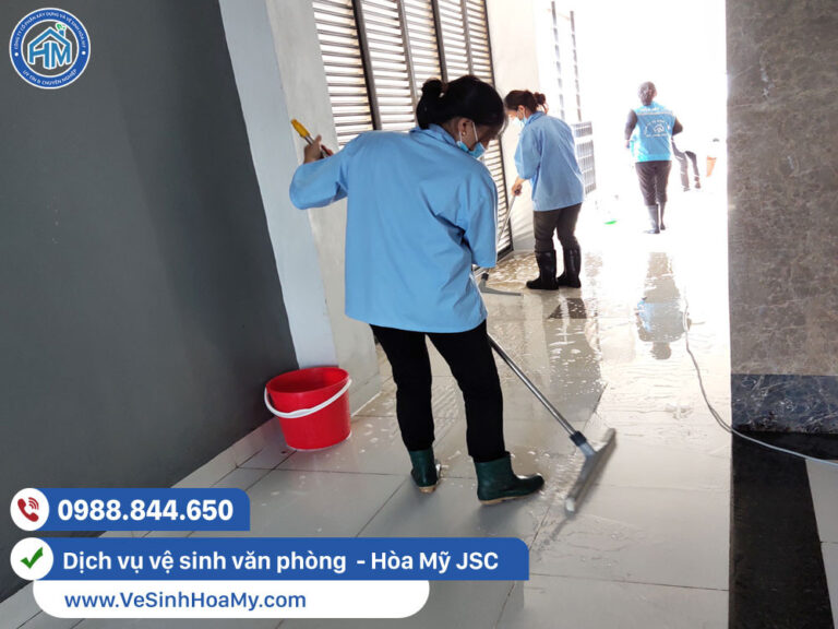 Tổng vệ sinh văn phòng tại Hà Nội- Làm sạch sẽ,Nhanh gọn. 4 vệ sinh văn phòng hàng ngày