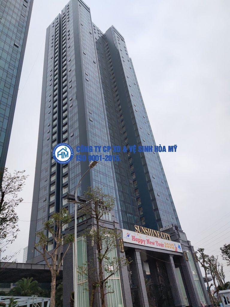 Lợi ích, cam kết của dịch vụ lau kính nhà cao tầng tại Thanh Xuân 6 Lợi ích của dịch vụ vệ sinh kính nhà cao tầng tại Tây Hồ
